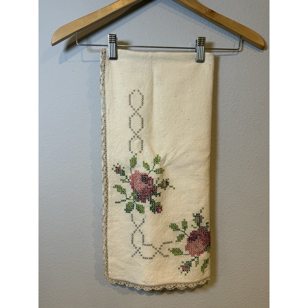 Vintage Hand Embroidered Floral Tablecloth Lace Trim Square Linen Table - Picture 2 of 4